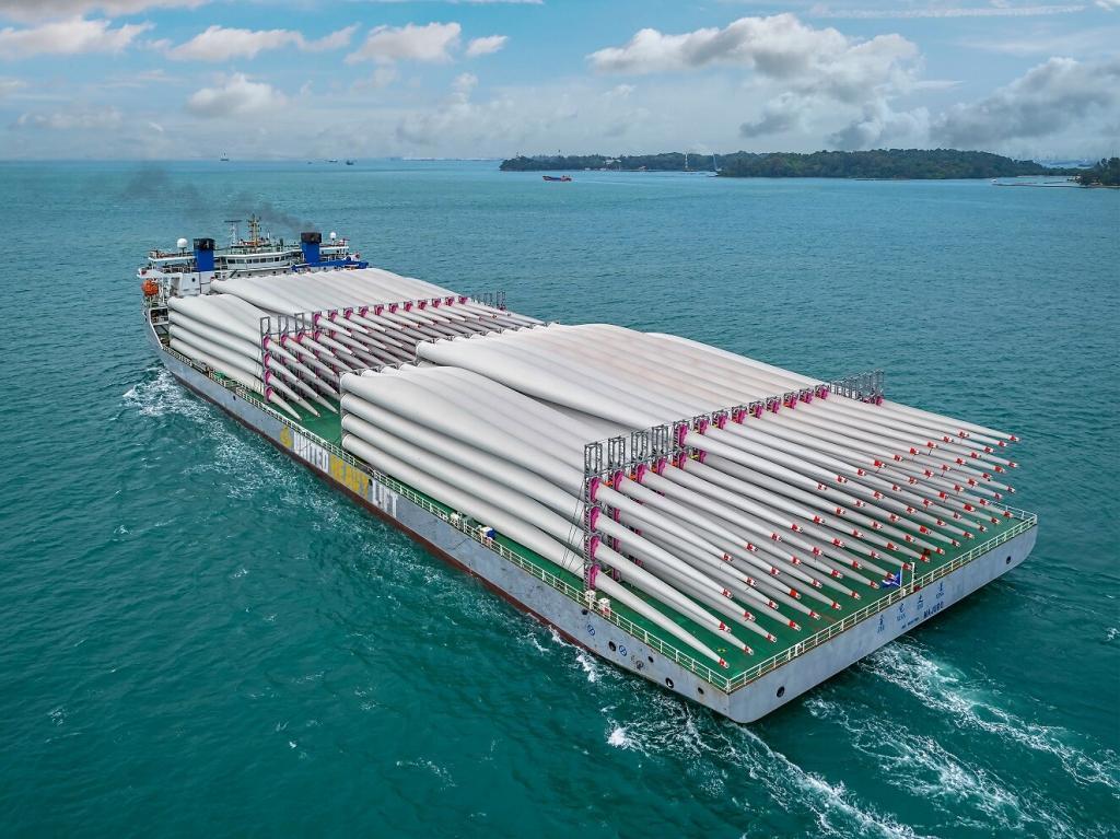 UHL-Ship-1