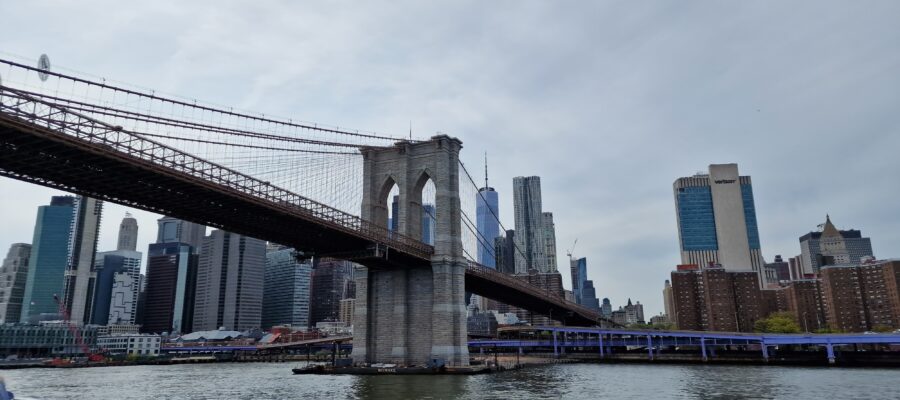 Circle-Line-Sightseeing-Cruise-Around-Manhattan
